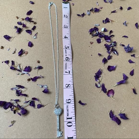 New Heart Key Crystal Sterling Pendant Necklace - Picture 8 of 10